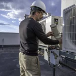 LA IMPORTANCIA DEL MANTENIMIENTO A EQUIPOS DE HVAC PARA GARANTIZAR EL CONFORT Y EFICIENCIA